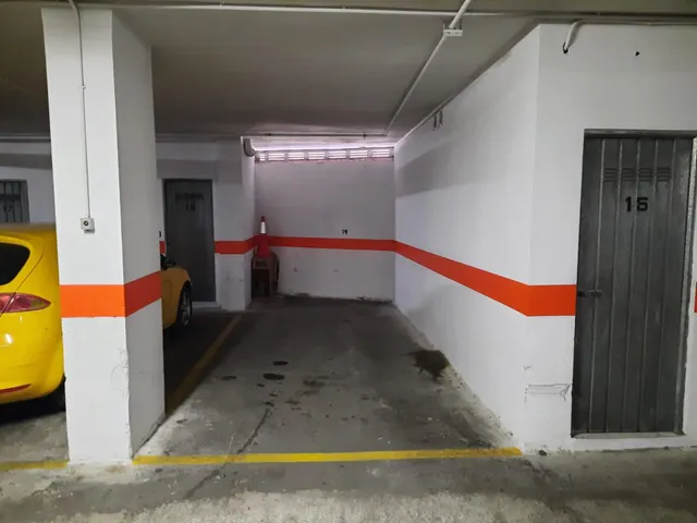 PLAZA DE GARAJE MUY CENTRICA — 2