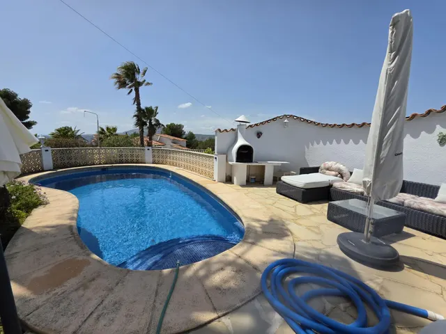 Encantadora villa en la prestigiosa zona de Balcón al Mar, Jávea — 47