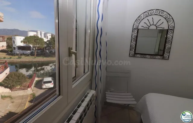 Encantador apartamento en venta en Empuriabrava con vistas a - foto 4