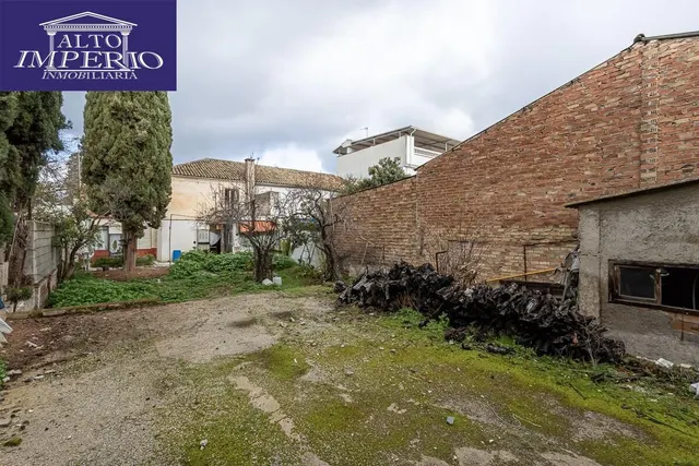 Casa con Parcela a Reformar en Granada — 12