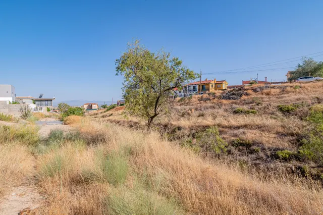 TERRENO EDIFICABLE EN LA ZUBIA — 13