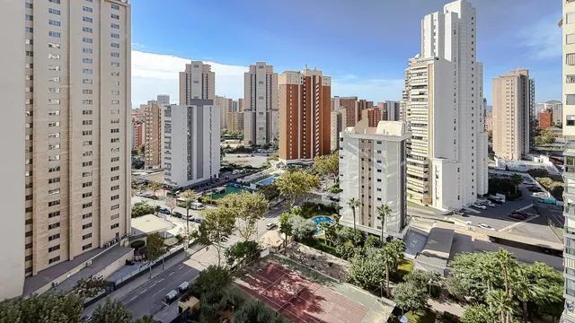 Piso en venta en calle esperanto levante benidorm — 39