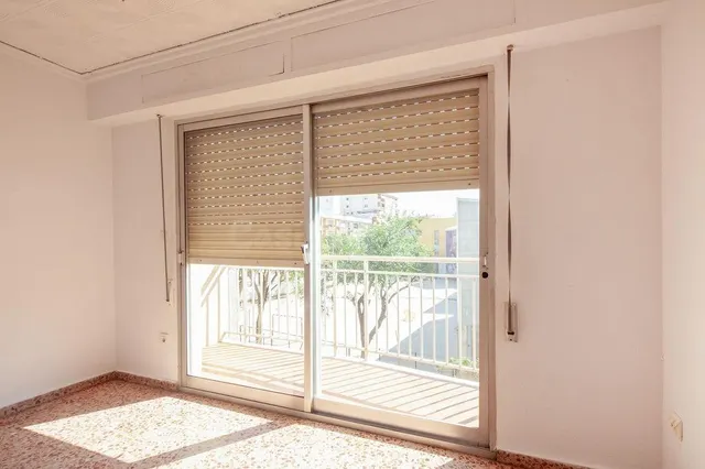 Piso en barrio Corea de Gandia - foto 3