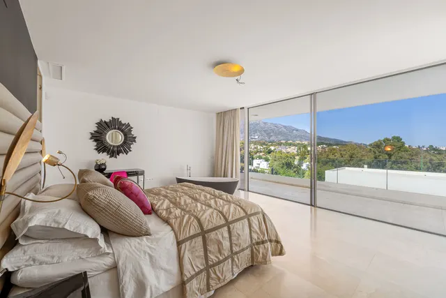 Chalet 7 habitaciones 676m² en venta - Marbella — 6
