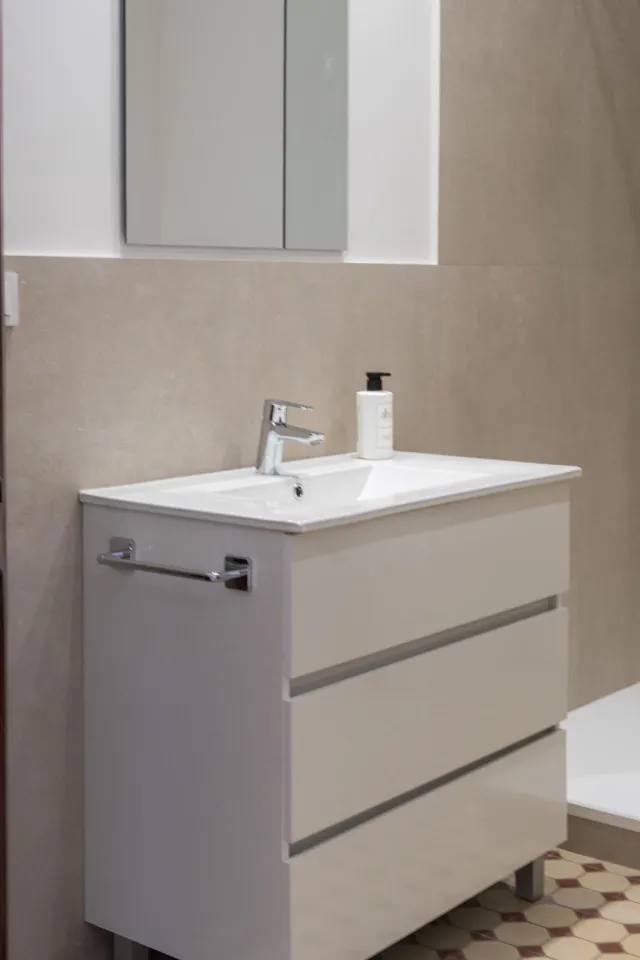 Elegancia junto al mar: fantástico piso reformado en el Cabanyal — 49