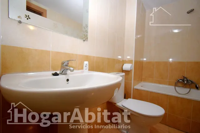 ¡UBICACIÓN IDEAL! AMPLIO, BONITO Y EXTERIOR CON GARAJE Y BALCÓN — 36