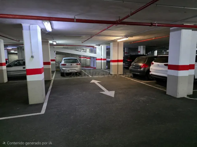 Plaza de garaje frente al corte ingles — 5