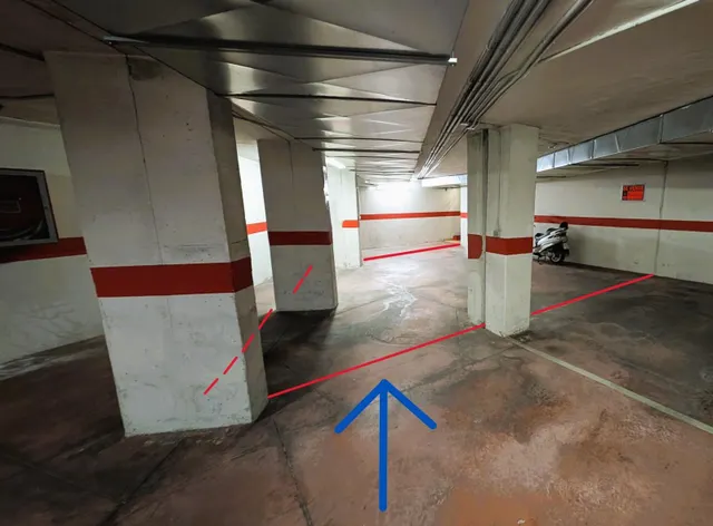 PARKING EN PONFERRADA — 9