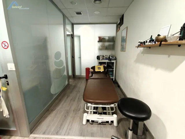 Local comercial 3 habitaciones 43m² en alquiler - Gran Via — 12