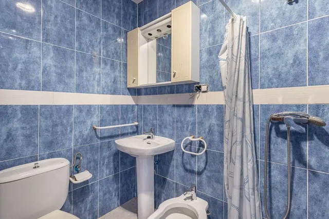 Casa con Parcela a Reformar en Granada — 18