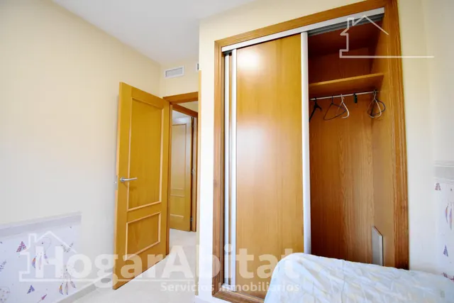Playa a escasos 100 metros en este luminoso apartamento con terraza y piscina — 21