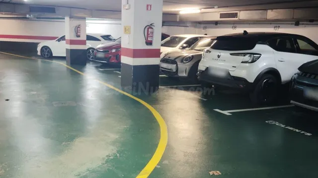 Parking 11m² en alquiler - Eixample - foto 5