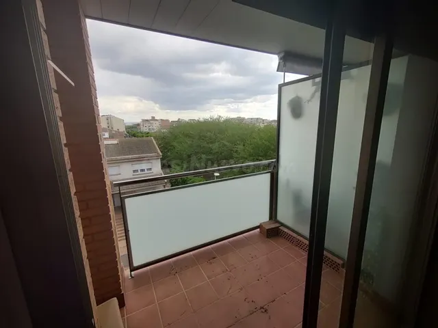 PISO EN CESIÓN DE CRÉDITO CON POSESIÓN EN MOLLERUSSA – ¡OPOR - foto 2