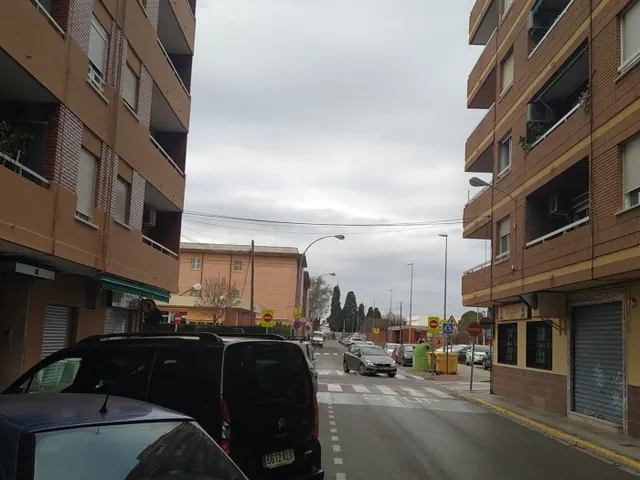 LOCAL DIAFANO A DOS CALLES