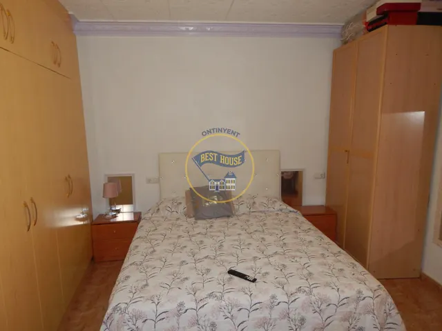 Casa Espaciosa en Montesa: Comodidad y Estilo — 16