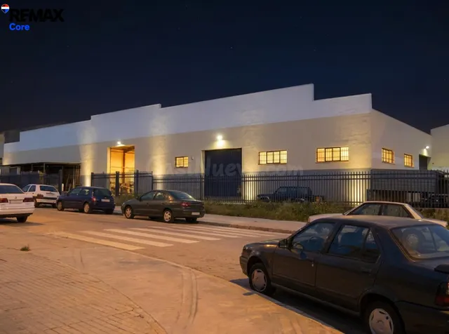 Gran Nave Industrial y Logística de 2.460 m2 – Polígono Las 