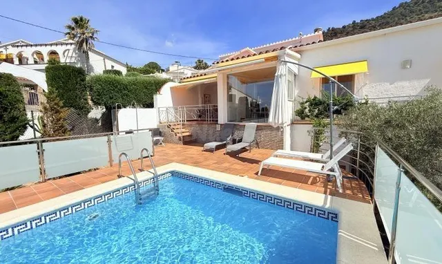 VILLA PANORÁMICA CON VISTAS AL MAR, PISCINA PRIVADA Y GRAN J - foto 4