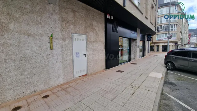 Local comercial 587m² en venta - Cee - foto 3