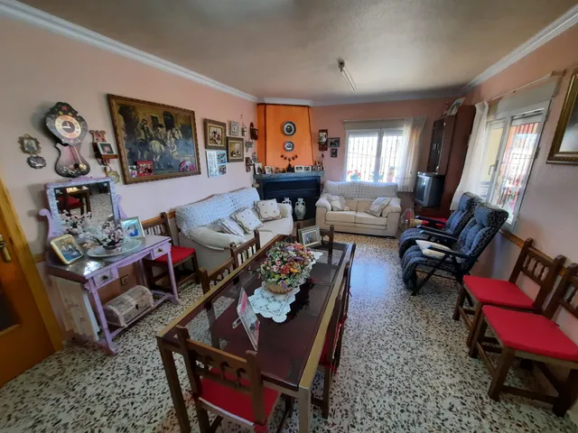 EXCELENTE CHALET EN MONTEALEGRE DEL CASTILLO — 10