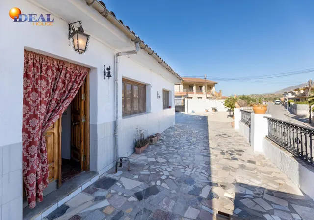CHALET EN ZONA RESIDENCIAL DE DEIFONTES - foto 4