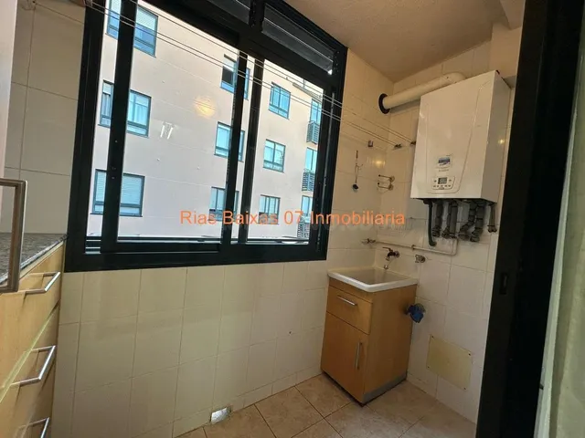 REF 7012 PISO 3 DORM. 2 BAÑOS CON PLAZA DE GARAJE Y TRASTERO EN C. PAULINO FREIRE (VIGO) — 5