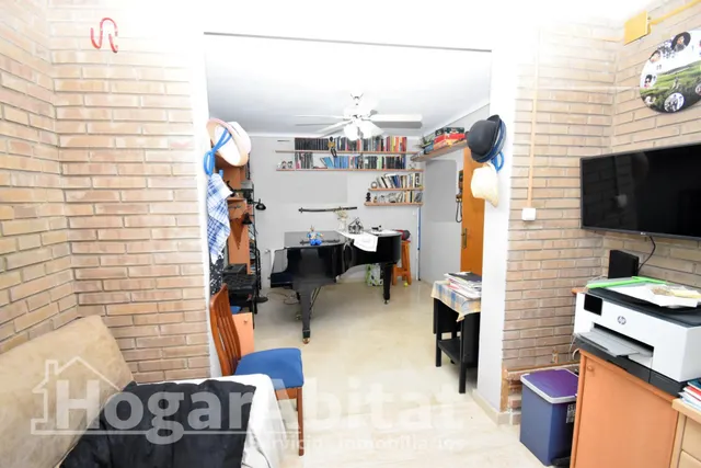 Espacio, luz y tranquilidad familiar en este amplio adosado con garaje — 25