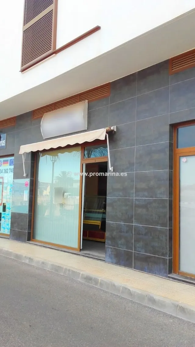 Local comercial en el centro urbano de Els poblets — 6