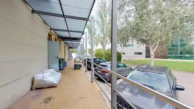 LOCAL EN VENTA EN EL PRAT DE LLOBREGAT (Barcelona). — 43