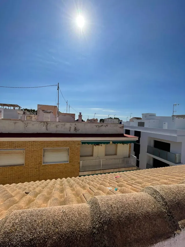 Piso reformado con ascensor a escasos metros de la playa | Santiago de la ribera — 34