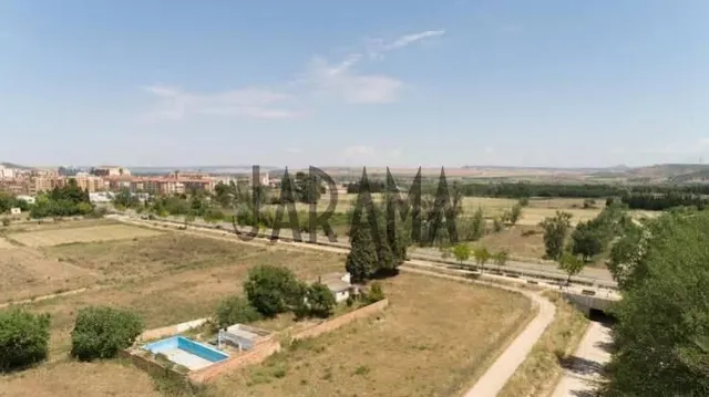 TERRENO ZONA GARDACHALES