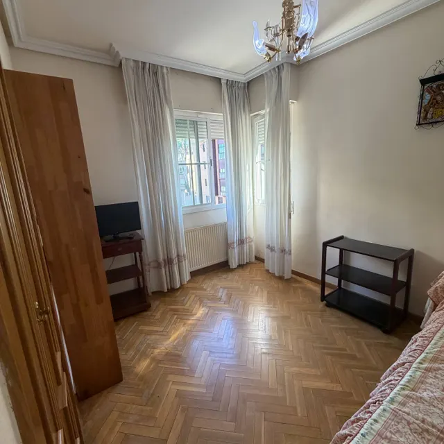 Urbanizacion privada con piscina, 4 dormitorios, 2 baños y posibilidad de adquirir una plaza de garaje doble — 49