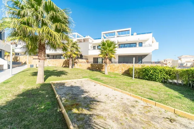 Atico con solarium en Orihuela Costa — 47