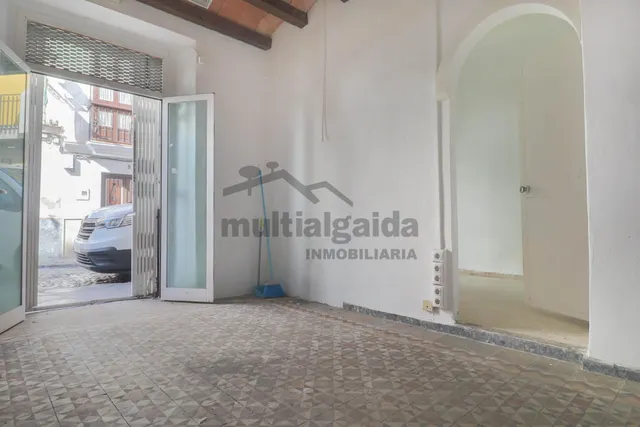 GRAN CASA EN EL CENTRO DE LA CIUDAD — 4