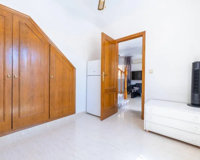Villa independiente orientada al sur con piscina privada y solárium – Las Chismosas — 15