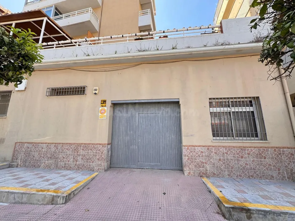 Local comercial 130m² en venta - Costa Del Sol