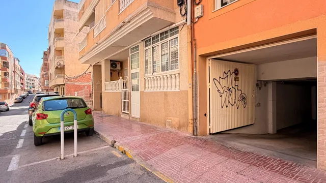 Apartamento acogedor con vista lateral al mar en Torrevieja — 18