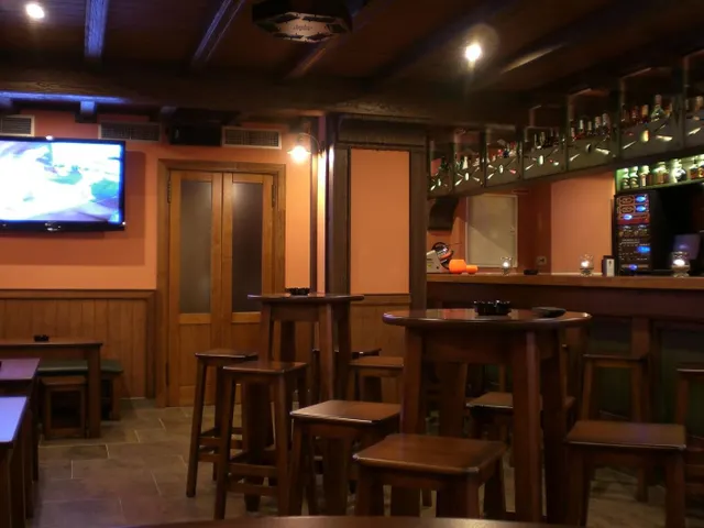 Local PUB en el centro — 9