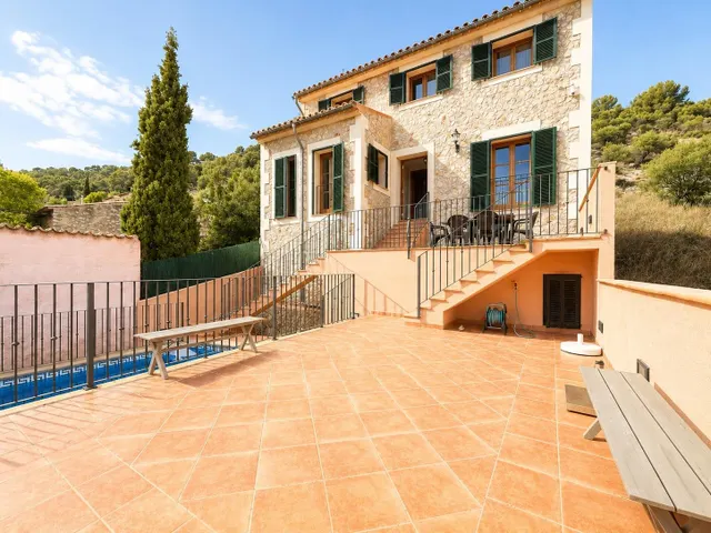 Chalet de ensueño con piscina y vistas a la Serra de Tramuntana en Alaró, Mallorca — 24