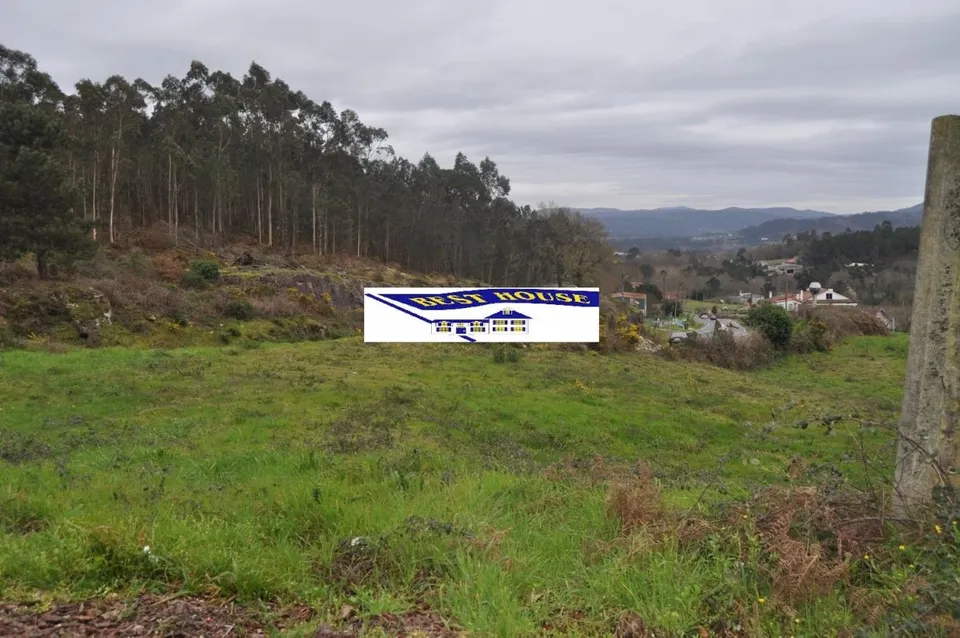 TERRENO EDIFICABLE EN RARIS