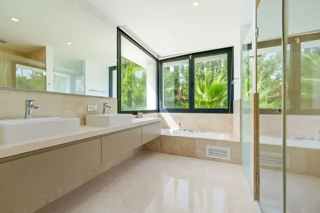 Chalet 5 habitaciones 473m² en venta - Marbella — 35