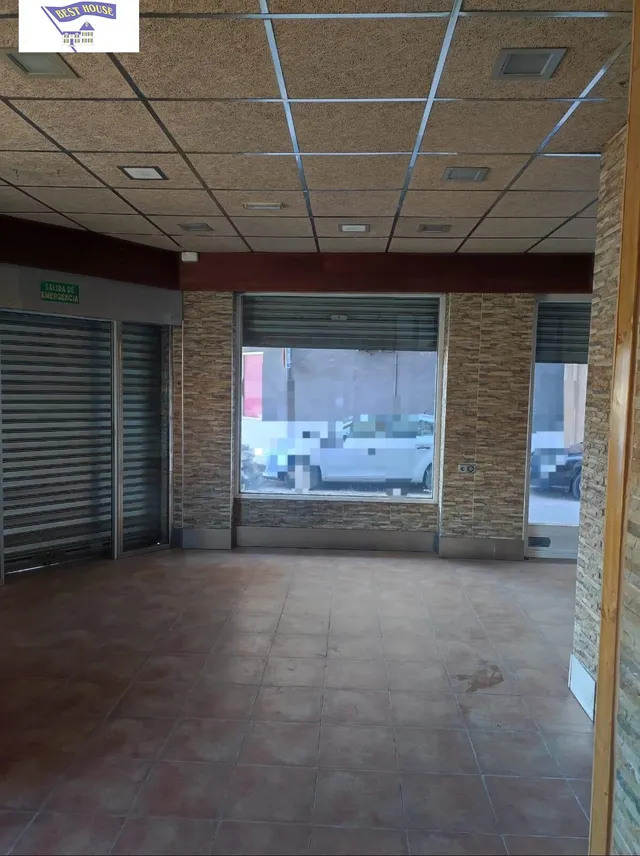 LOCAL EN ZONA SAN PABLO-CARRETERA DE JAÉN — 5