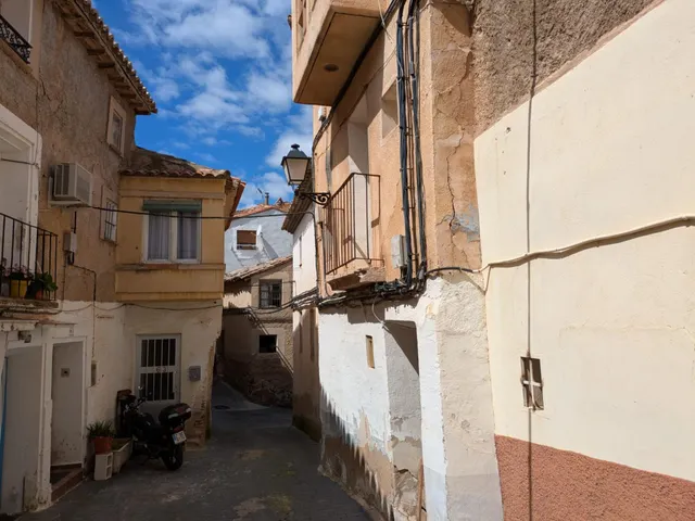 CASA DE 316m2 construidos en el bonito pueblo de Moros, proximo a Calatayud — 17
