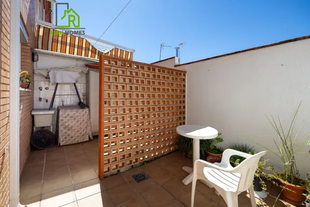 En venta casa unifamiliar en recinto cerrado en Granada capital — 43