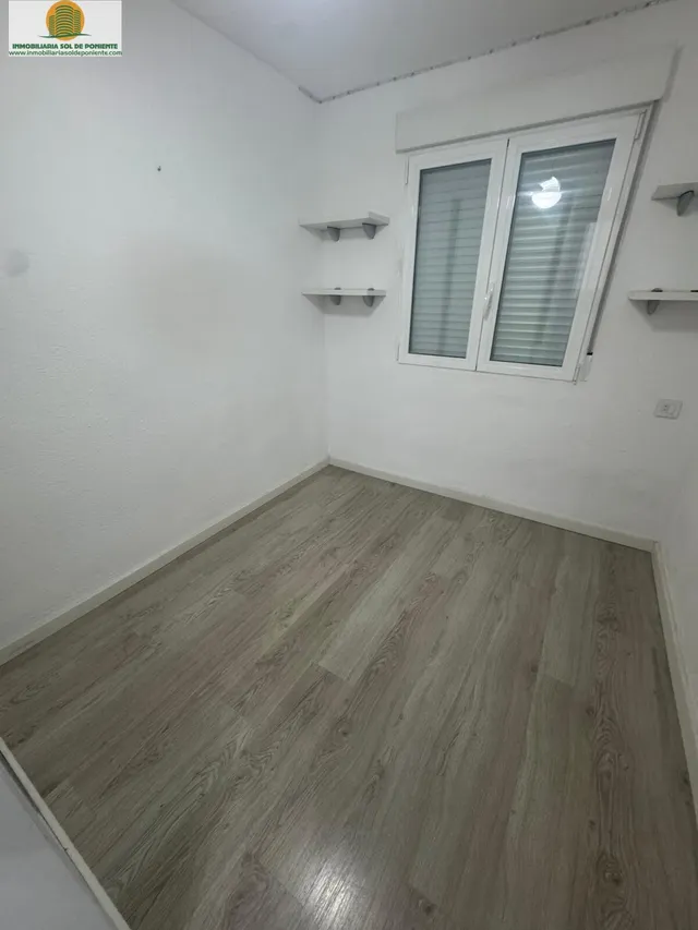Piso reformado en zona jaime 1º a 5min. del mar!!! — 13