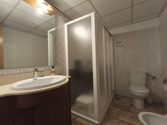 Amplio Piso en Santa Rosa, Córdoba - Oportunidad Única — 23
