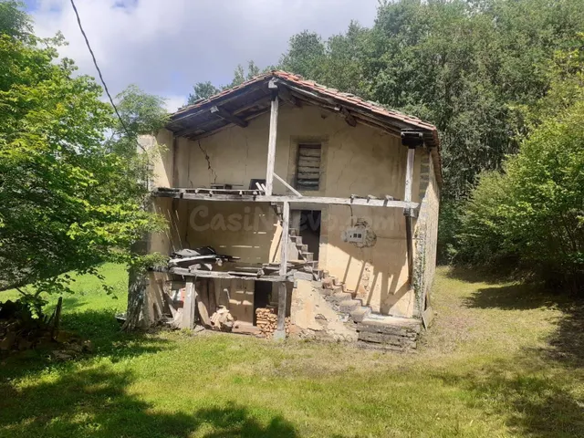 CASA INDEPENDIENTE EN SANTAYANA