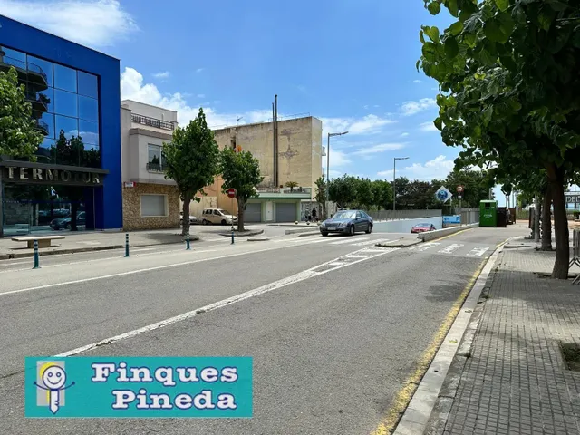 Local comercial a 50m de la playa en Calella — 10