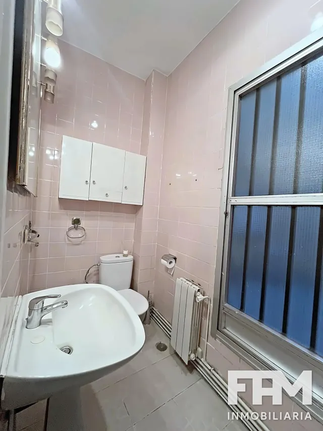 Piso Interior en Venta cerca de Calle Pablo Iglesias — 16