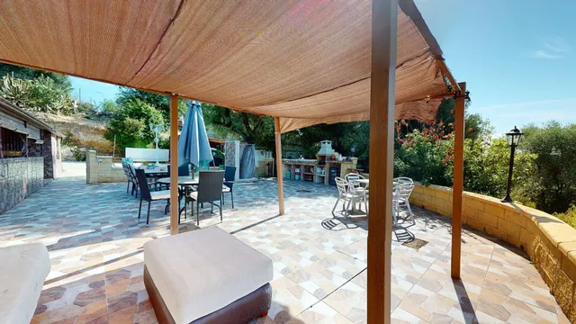 Parcela de más de 1.500 m2 con casa de madera y vistas despejadas en Cuevas Bajas, (Almodóvar del Río) — 9