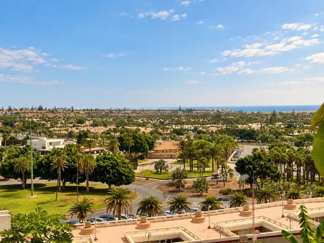 Bungalow con amplia zona exterior y vistas abiertas en Vista Dorada – Sonnenland — 11